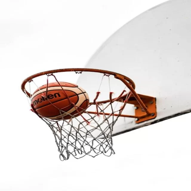心理视角下游泳项目达标动态分析与启示